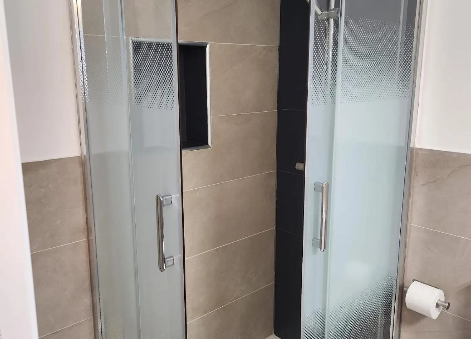 Balhouse - Your Stay In Palermo Apartment